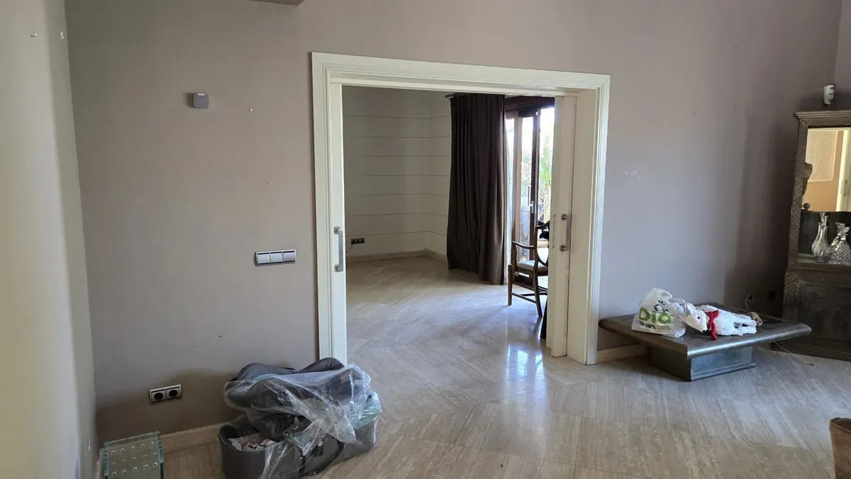 d33e6967-41d9-4584-babb-a62003b0c977