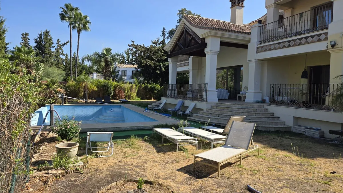 ee30b78c-8442-426d-ba8c-91b23b4419bf