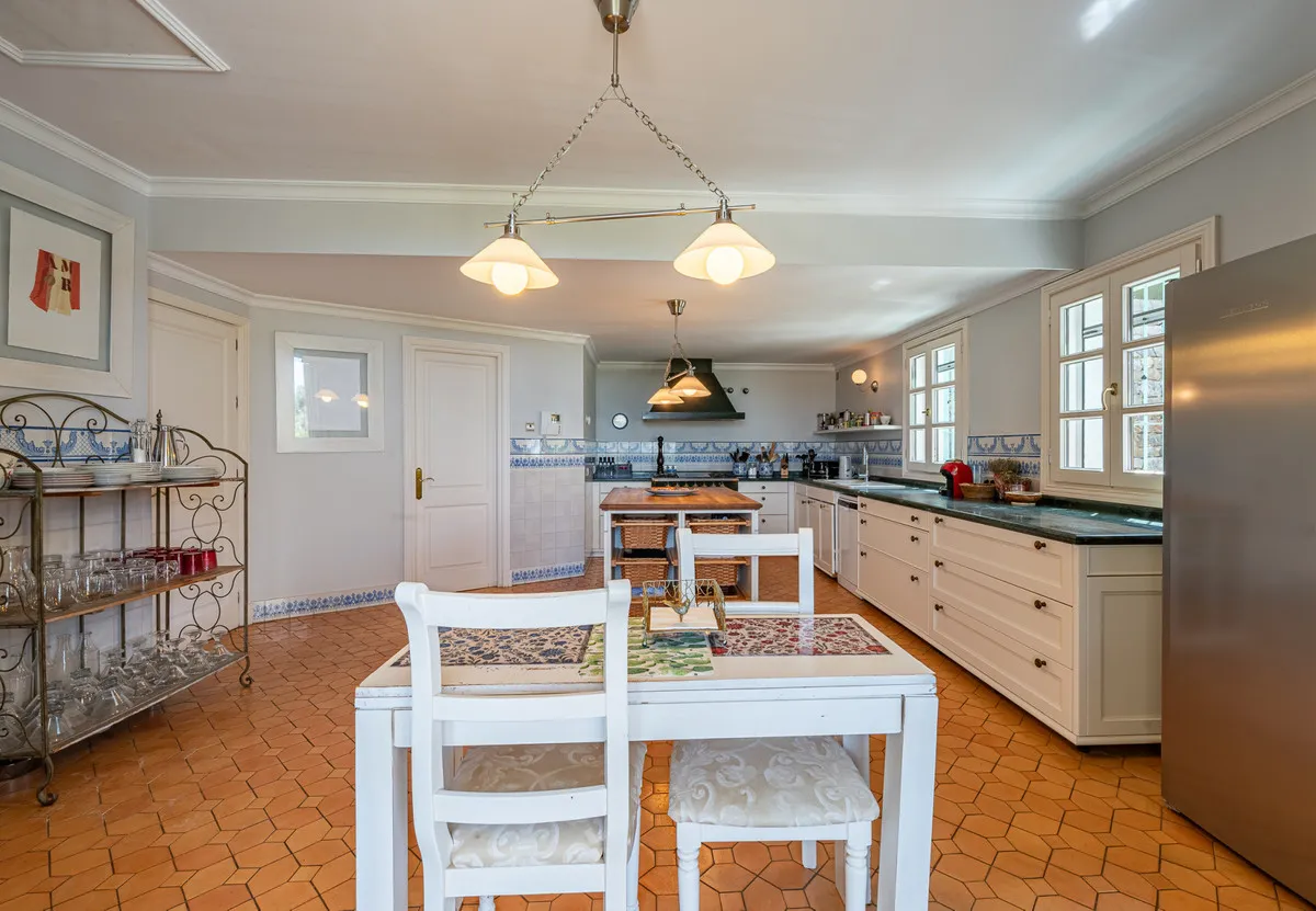 8987b6c7-9080-4867-b503-3e7f8487bce8