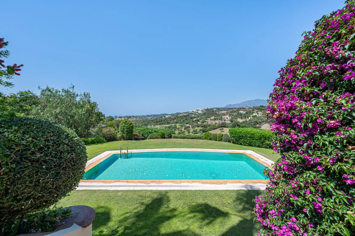 db067b20-2850-4c27-baa2-82ee3f5c90f1