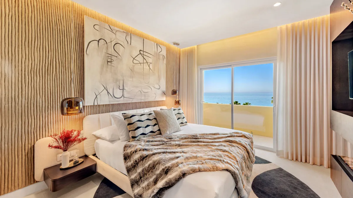 2a8deb46-efcc-4c30-9fe3-783062254247