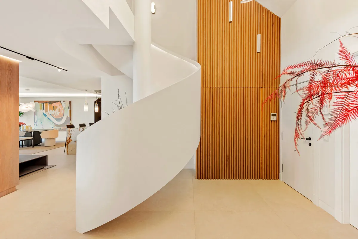 8b8a489a-f197-404a-a8ce-05828d0aa2c1