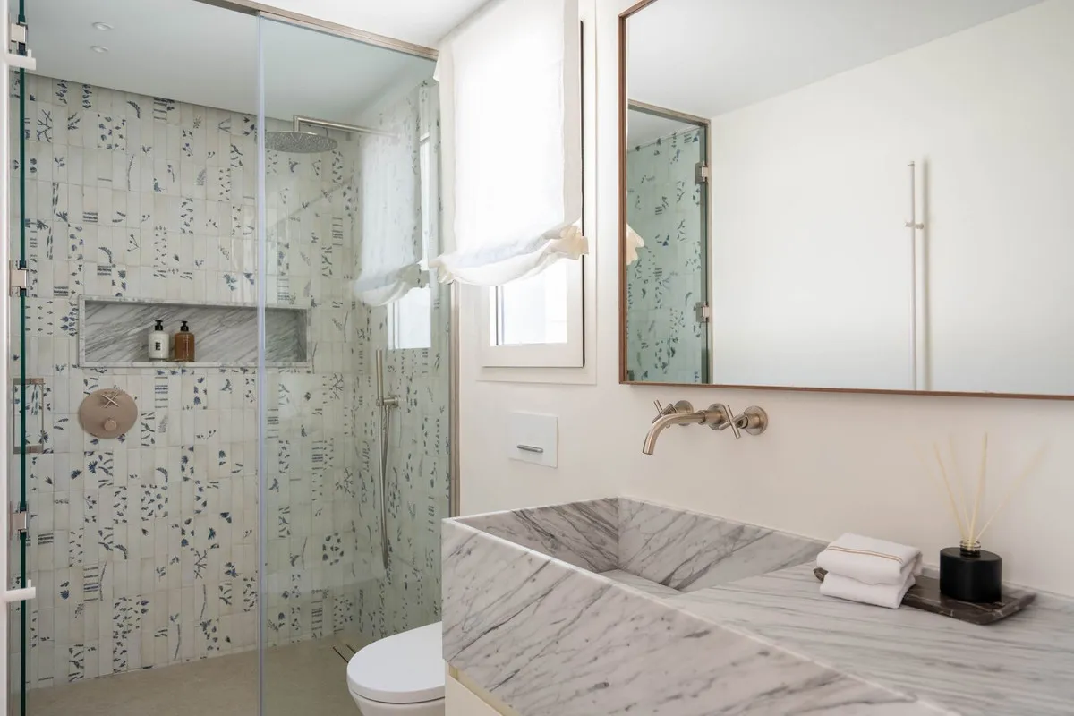 124c2e51-0d84-4ae7-8d51-0469e8115ed0