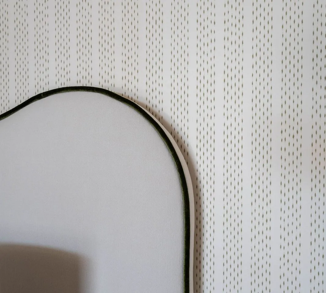 1612d8a2-cfb8-4d06-b41b-887a4d6b2357