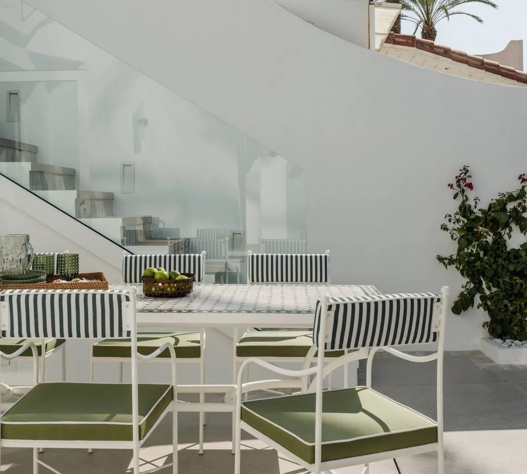 23785269-4efb-4eac-b54d-de45b1fae129