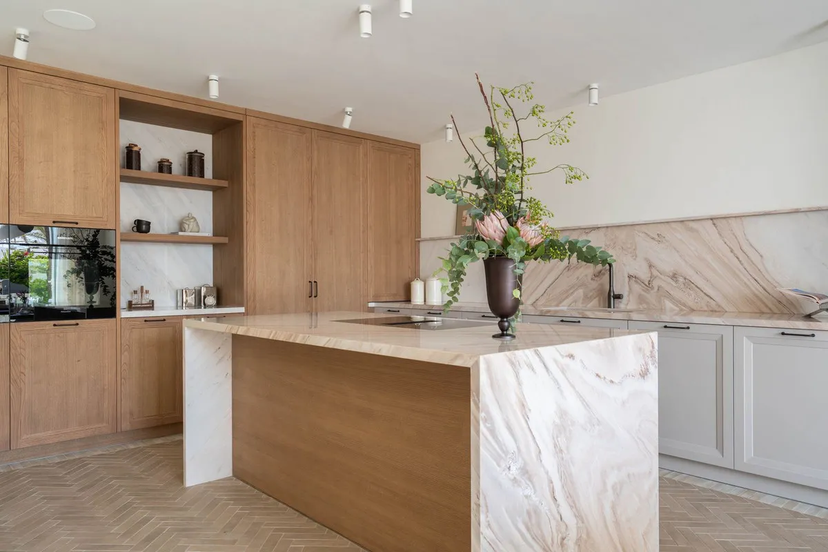 331576c8-6f7d-4b7e-a86f-231f5b500bd8