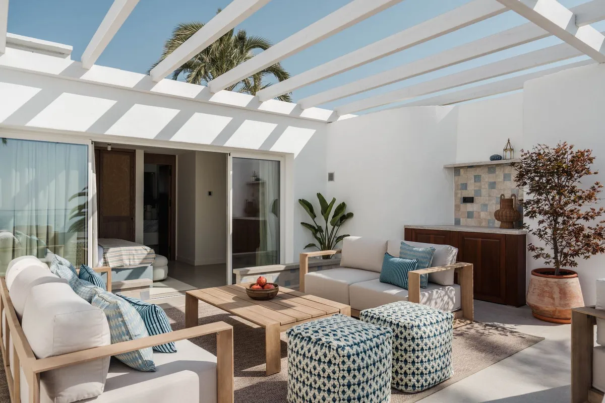 6a651a29-30a6-4513-84b5-3b8adf02abea