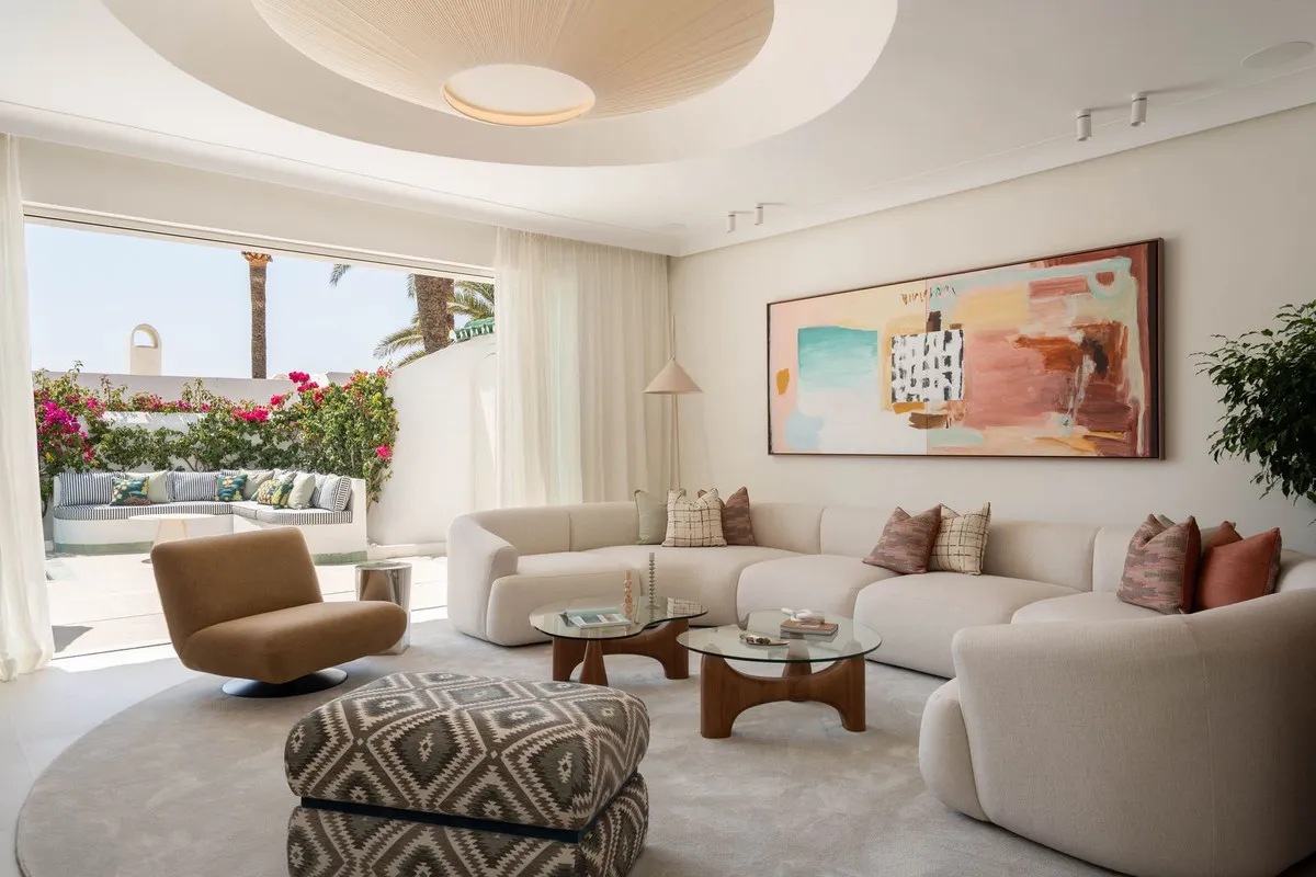 9b96a90d-a7e3-42d3-9aa7-a06342a61487