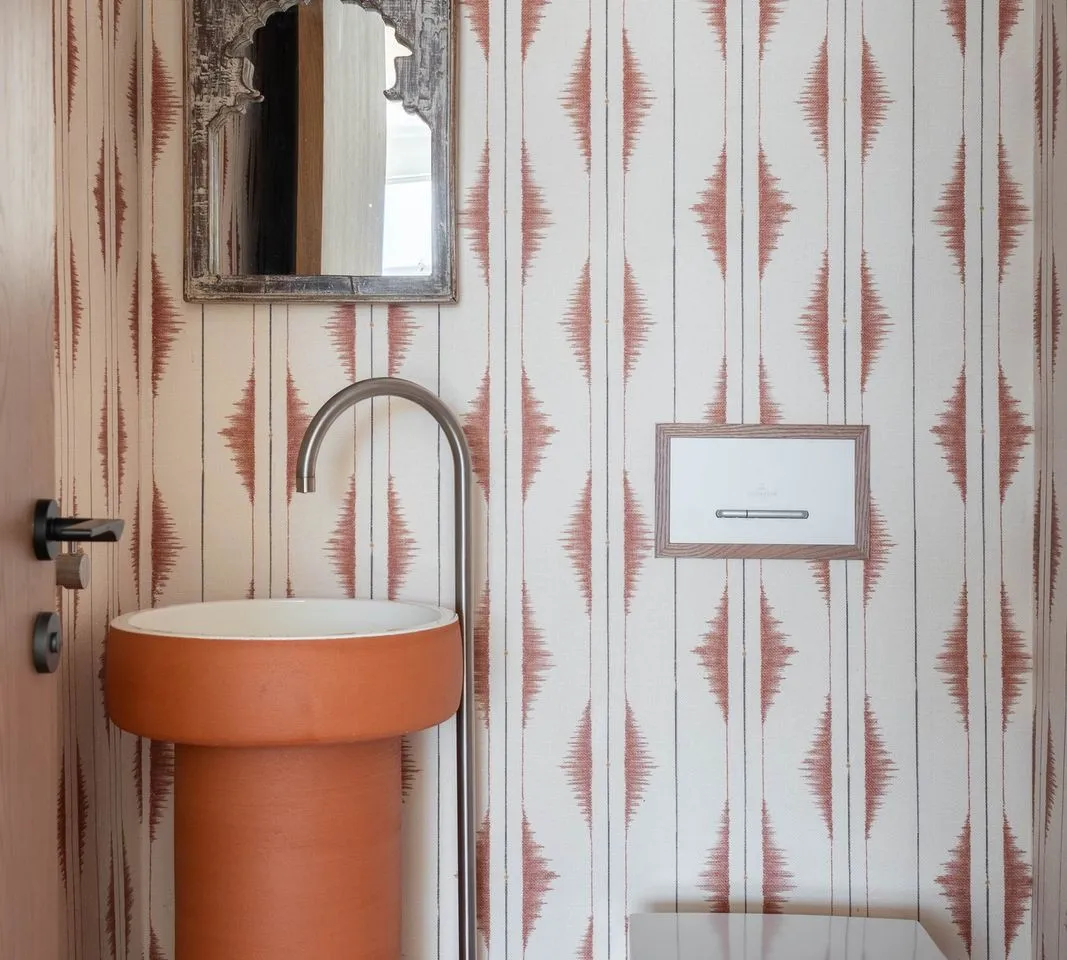 b41b223f-242b-4b65-aaf0-43222526e435