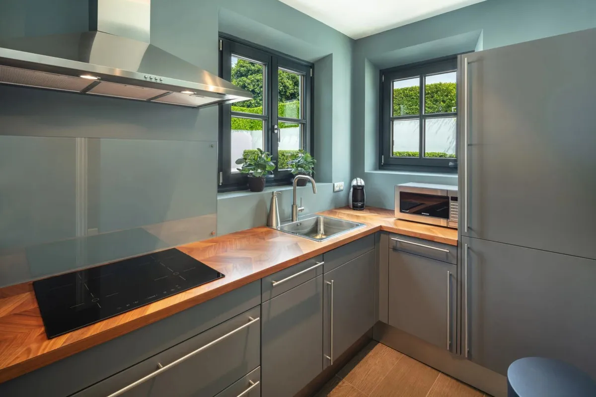 1e65dc3a-74e3-4a6b-9e48-709fadec4ec8