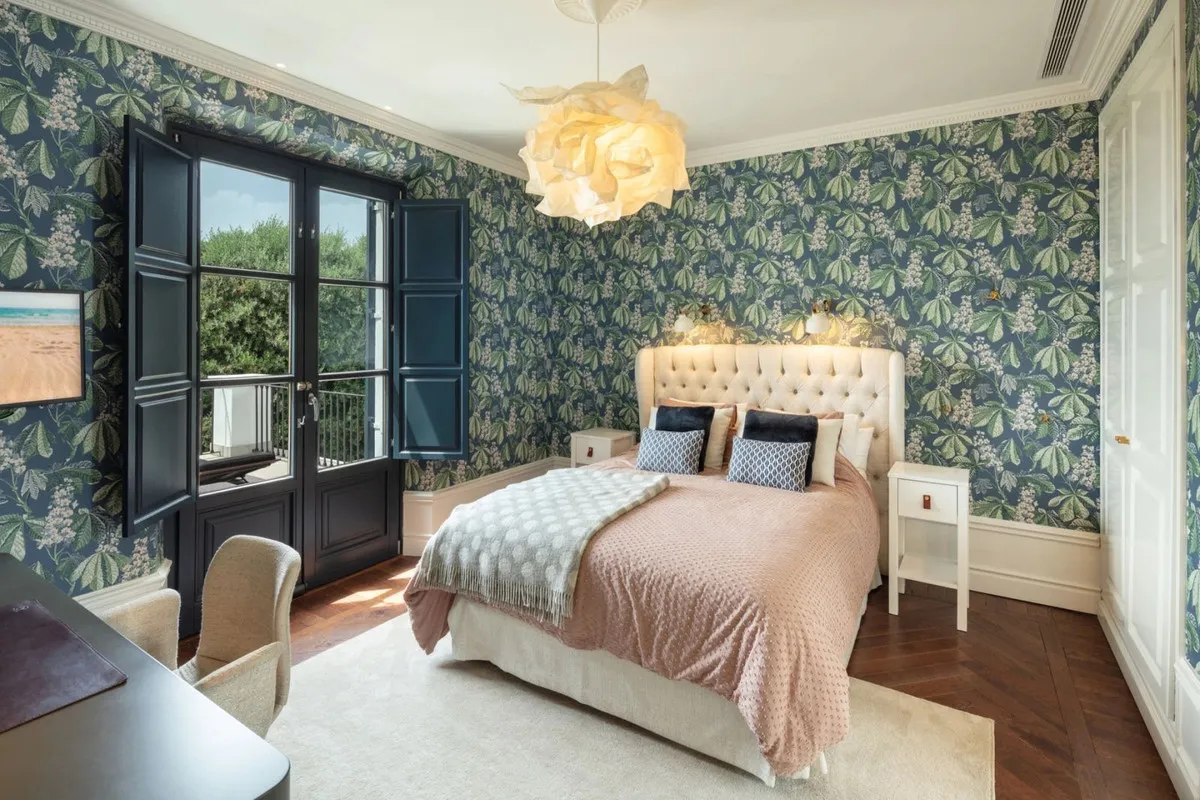 31ef55c3-de4d-400c-9db9-f2885f59160f