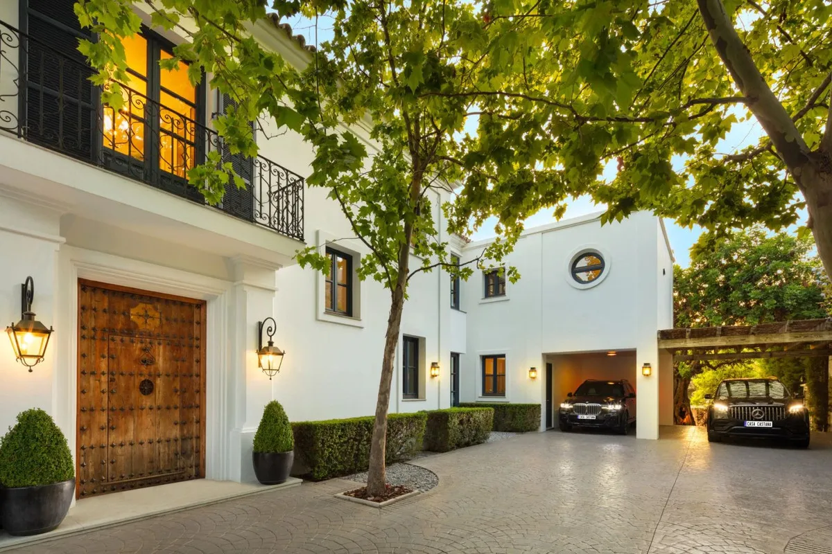 8d93de97-0684-4cf4-8f34-831e6c6b04c3