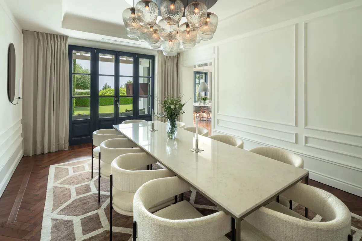 d6b66a2e-7640-464c-b895-5674bfaba692