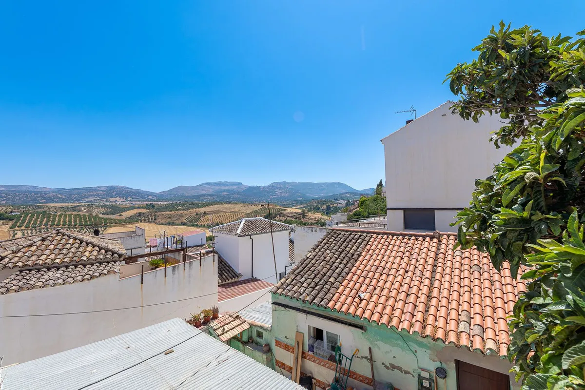 6963f3ac-0038-4ed7-b13f-cd79acac0a40