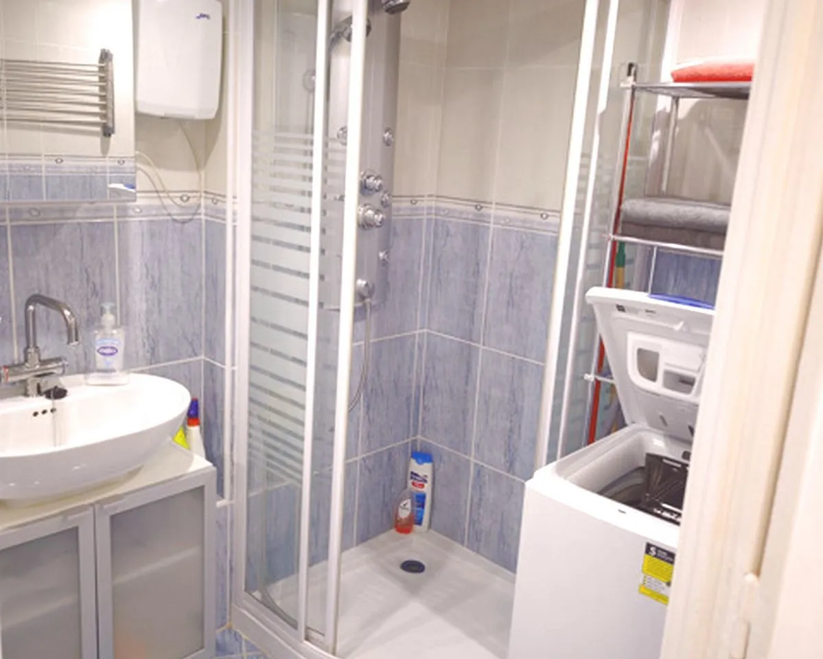 ae18a6f1-3384-48e1-92d3-8f48e16578a8