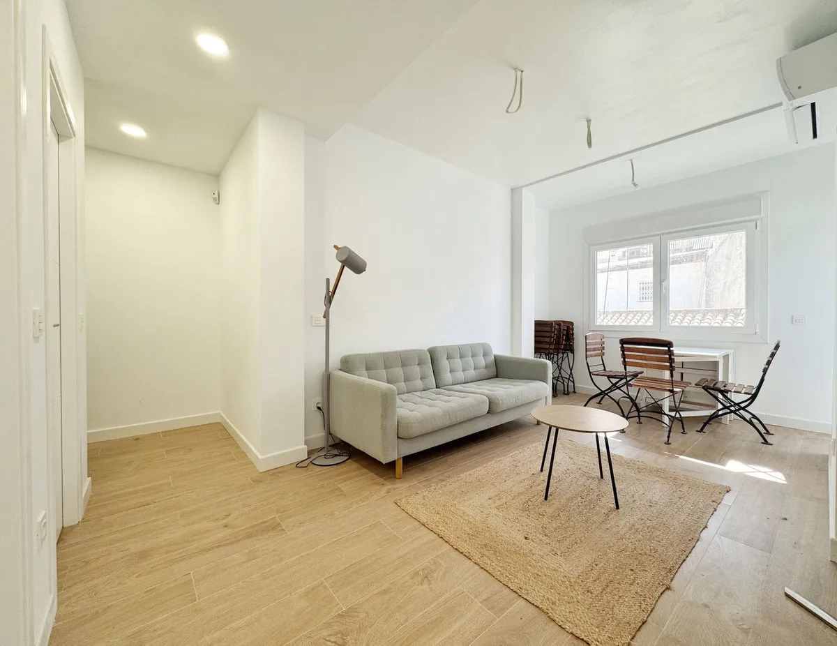 3aaa1b8d-b646-4efe-9b7c-98ecb71b1f0f