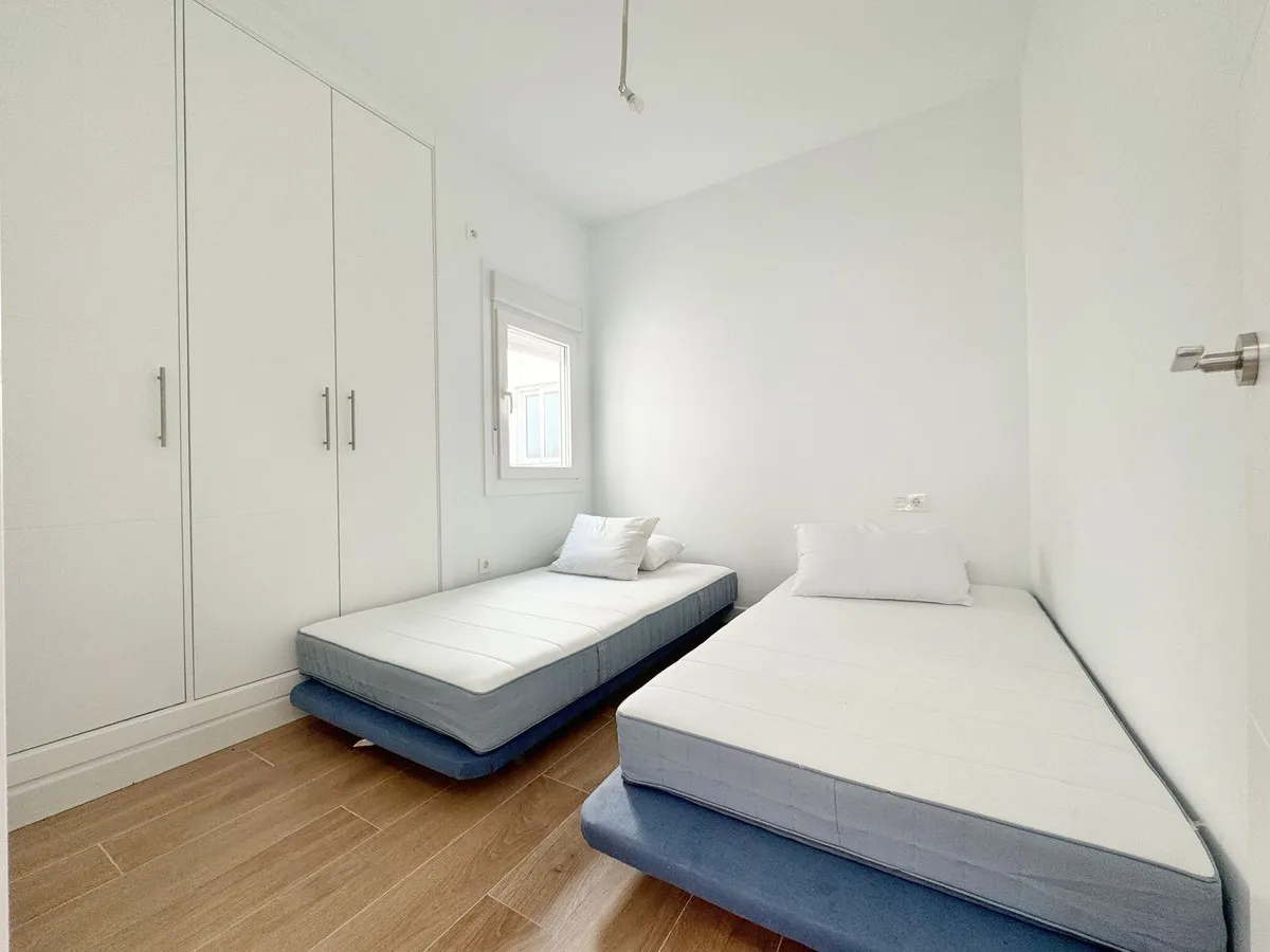 dc22f233-dd0d-4767-855a-86d1e5b305a7