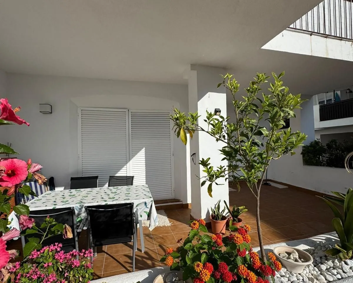 c991f238-ba27-412b-b672-a29de9753d26