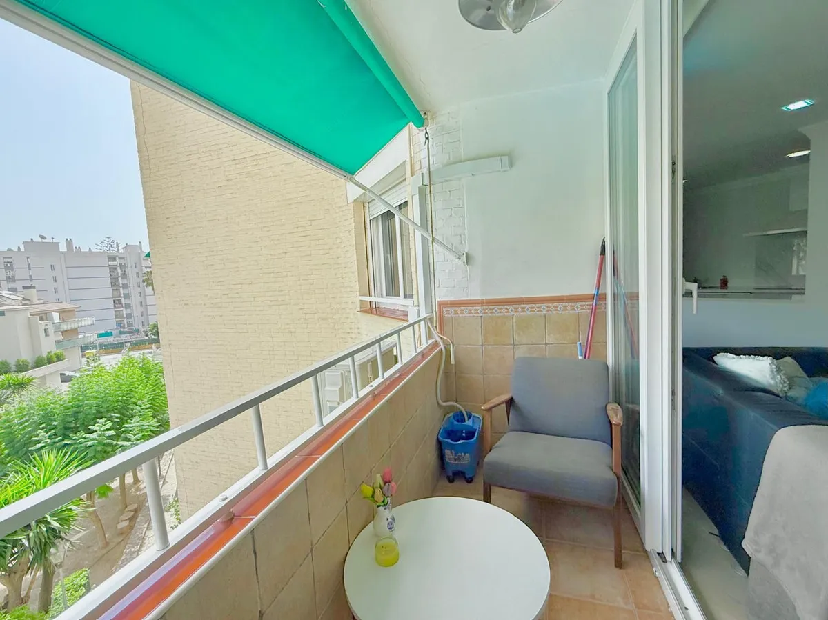 1e985515-36b3-4803-8a92-a7dfa36ff0fe