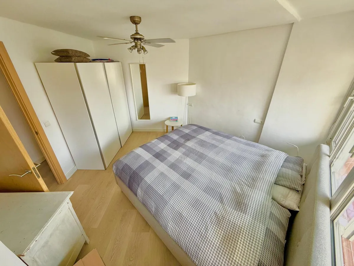 2ada6ef2-47b5-4532-a27c-2b2a184acb20