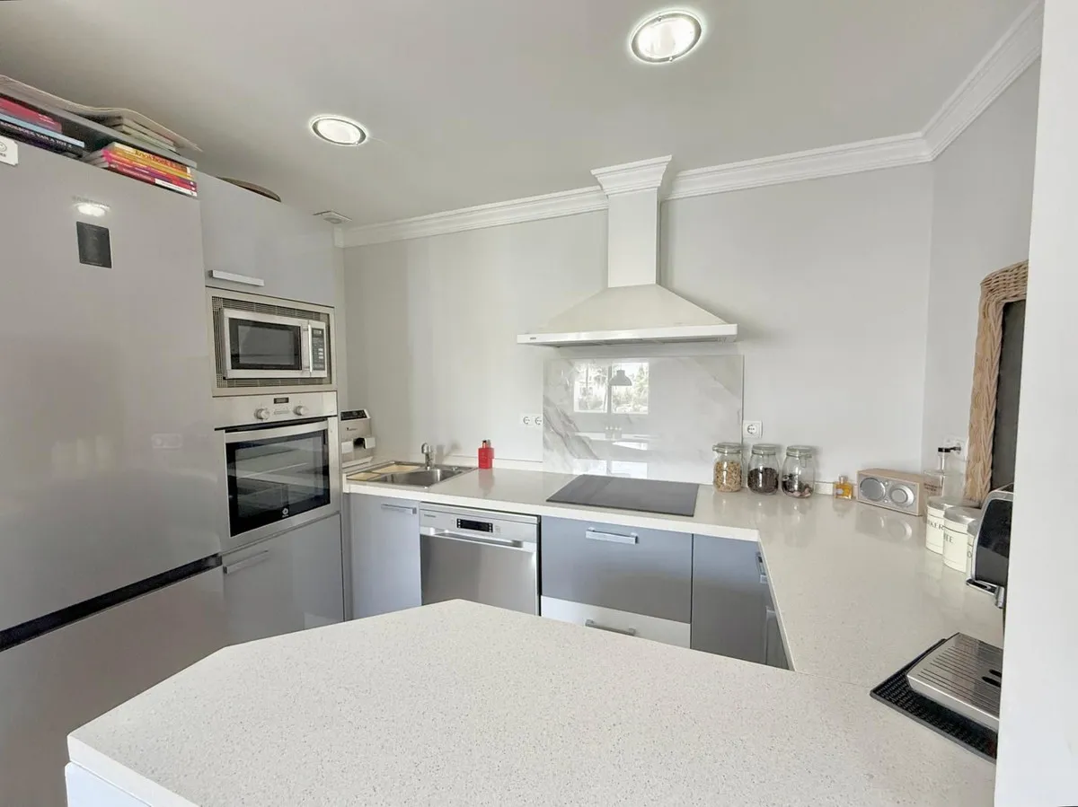 2f55b02b-fd39-470d-bc56-a61cb90ad8b8