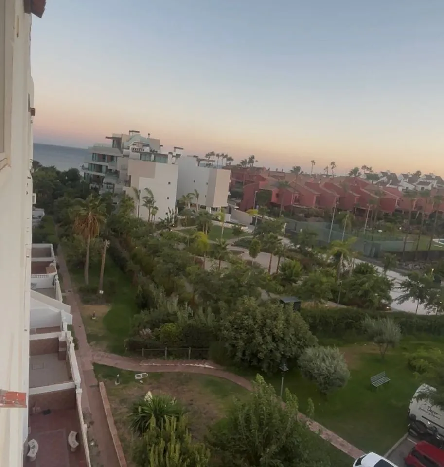 8a98d945-31d6-493e-a578-79153467bea0