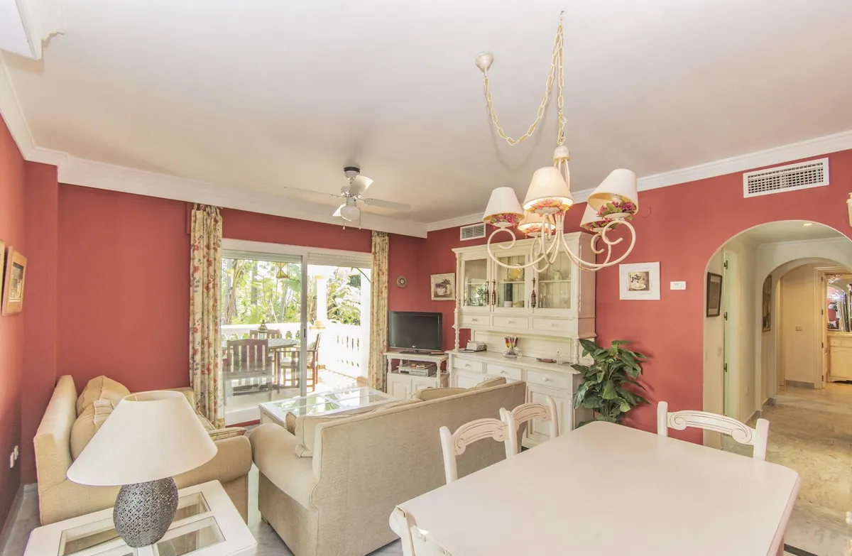 2093940b-f394-411d-bd9b-dd95e51d766e