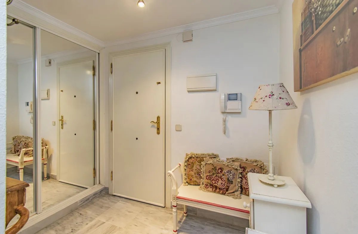 23a2bc70-1e98-4bcc-8dc5-d6d383ca18fe