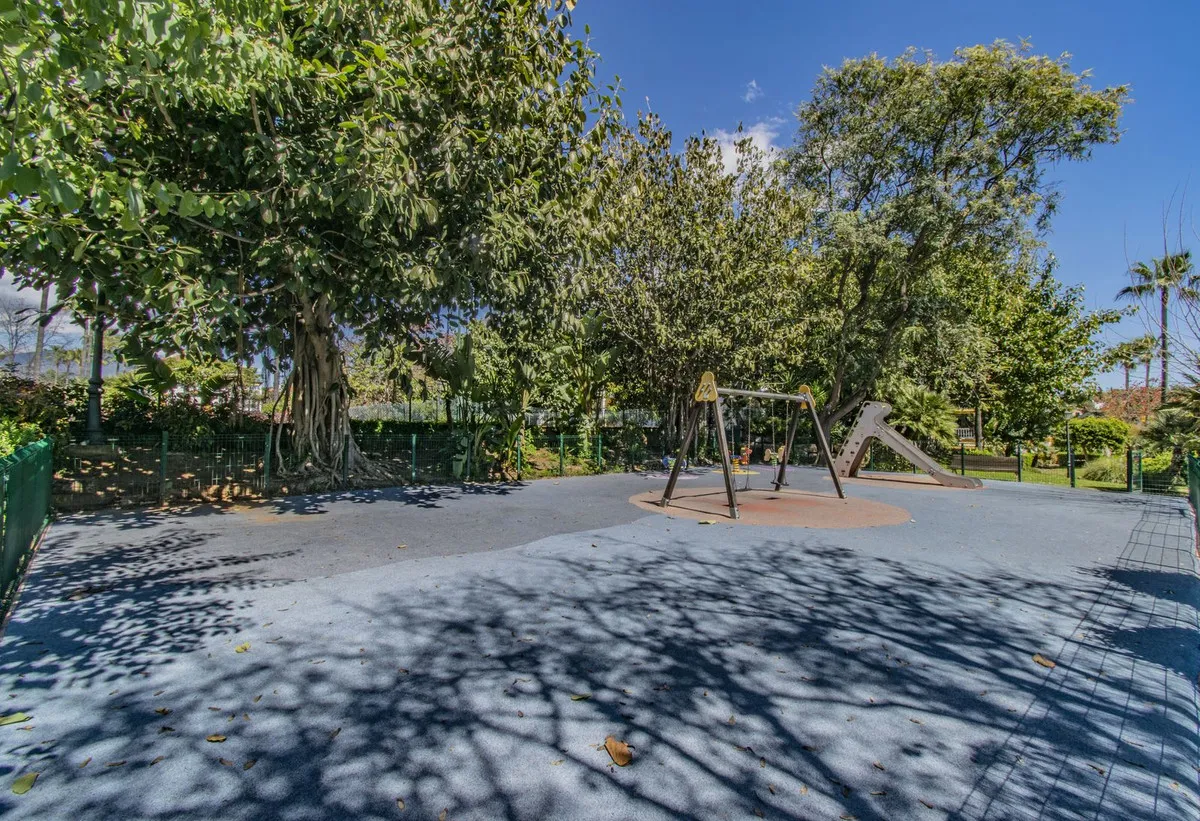 d74a5f5a-9e41-4a73-a16f-2fbb95638b1a