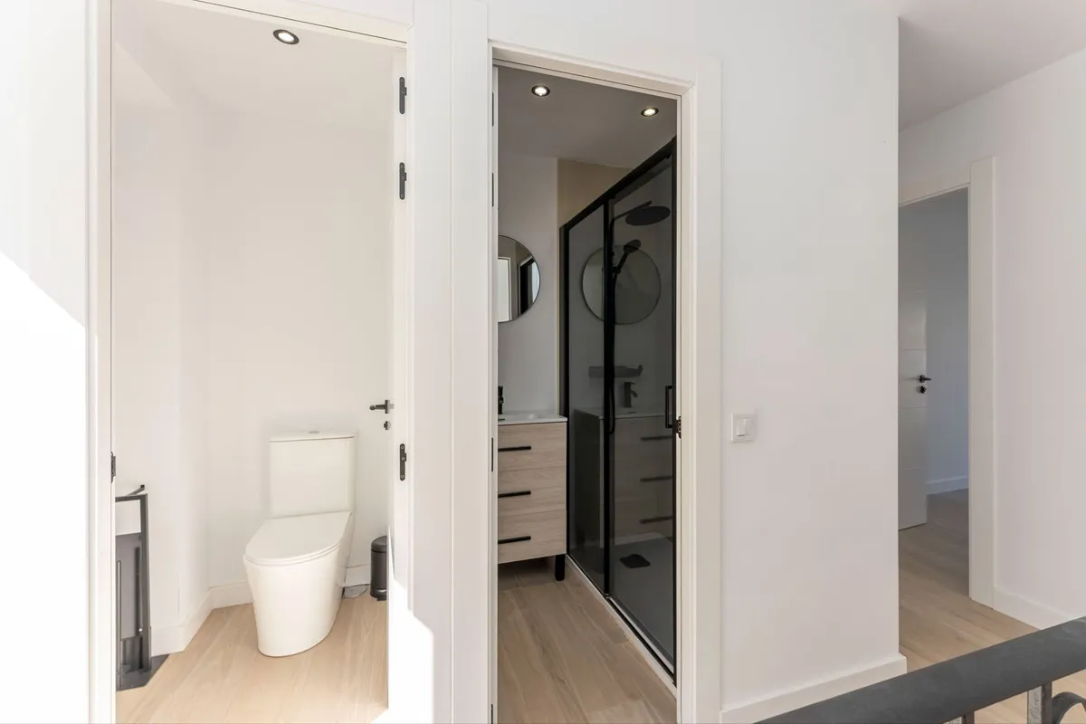 307eb716-d1d3-4d80-9a71-de4d9e7ee212