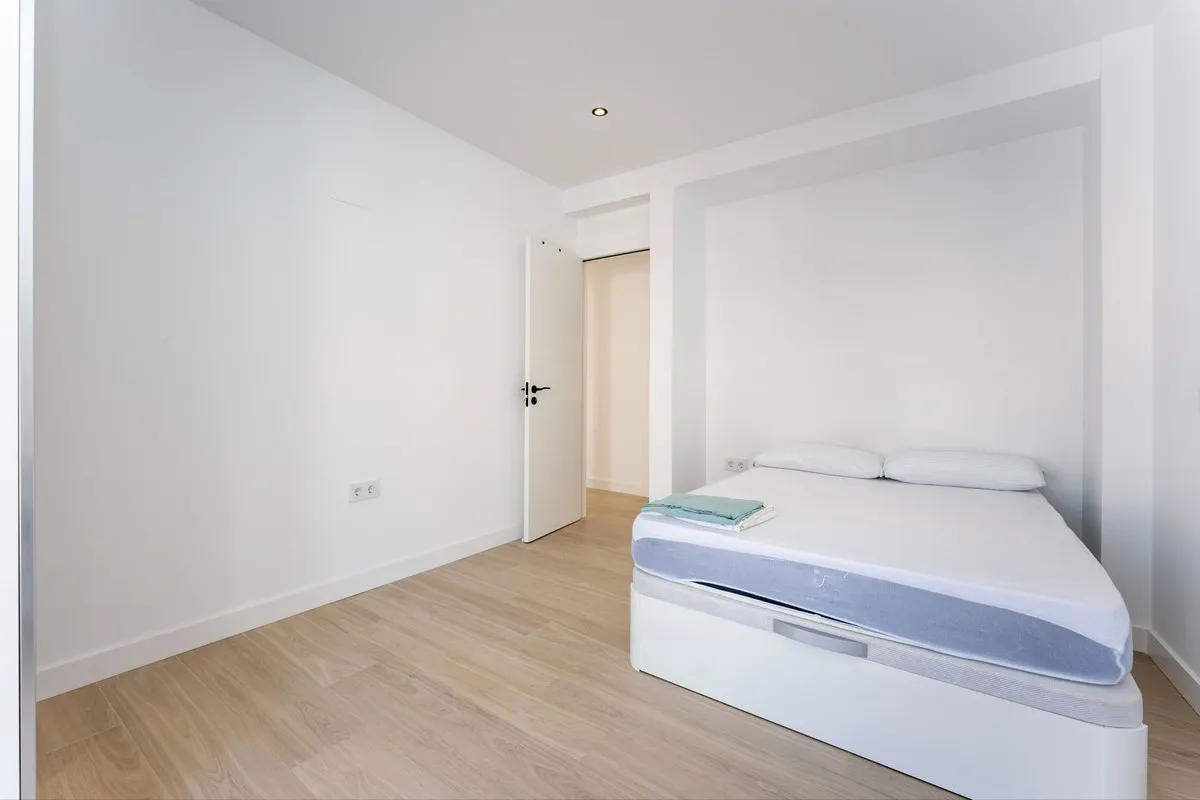 75a14120-1111-4fde-83e2-2cdd4d141df0