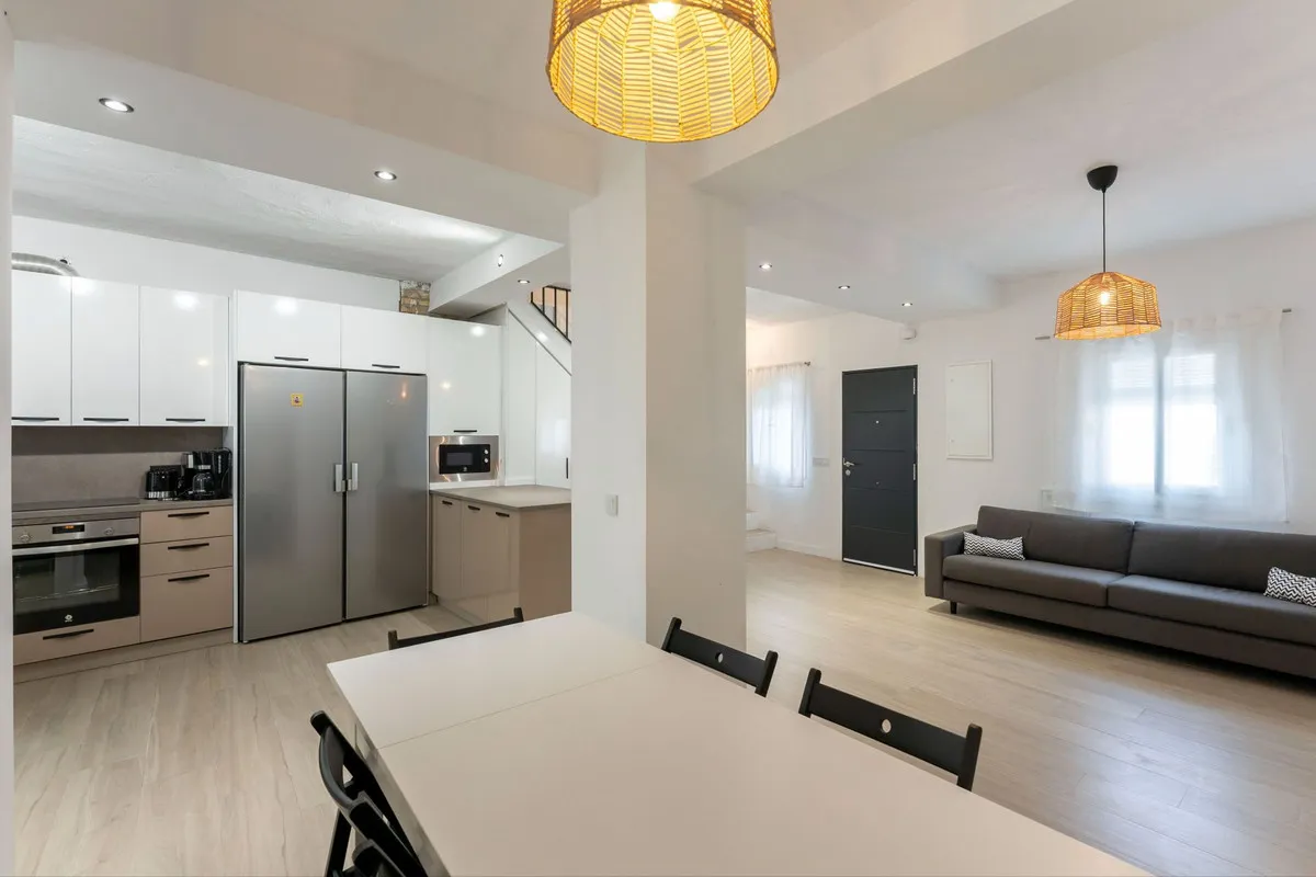 7e0c5d3c-87ce-4a41-bd1b-c72b3750b6df