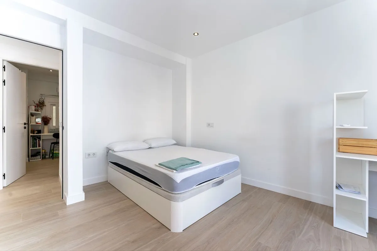 ab3b0795-5e88-4afc-b6a3-06ad76e7bc51