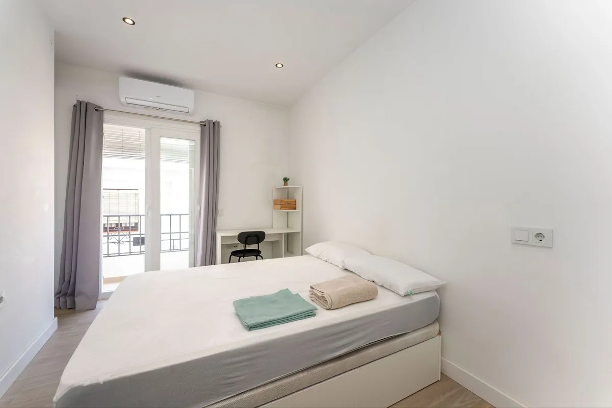 fda82009-2a0a-4ed0-828b-d95a3713efef