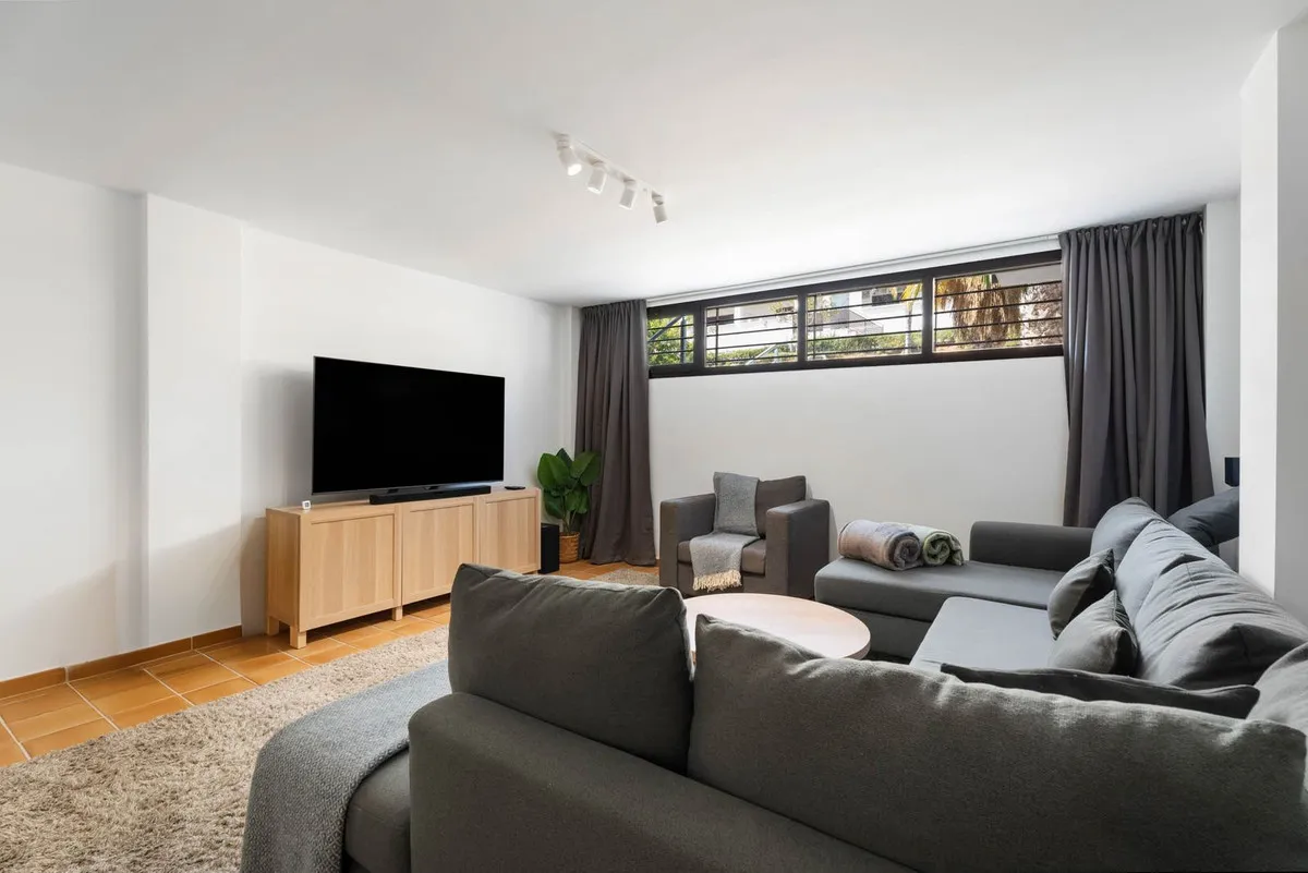 21faeb3f-ada7-4c43-854a-f68b41684aec