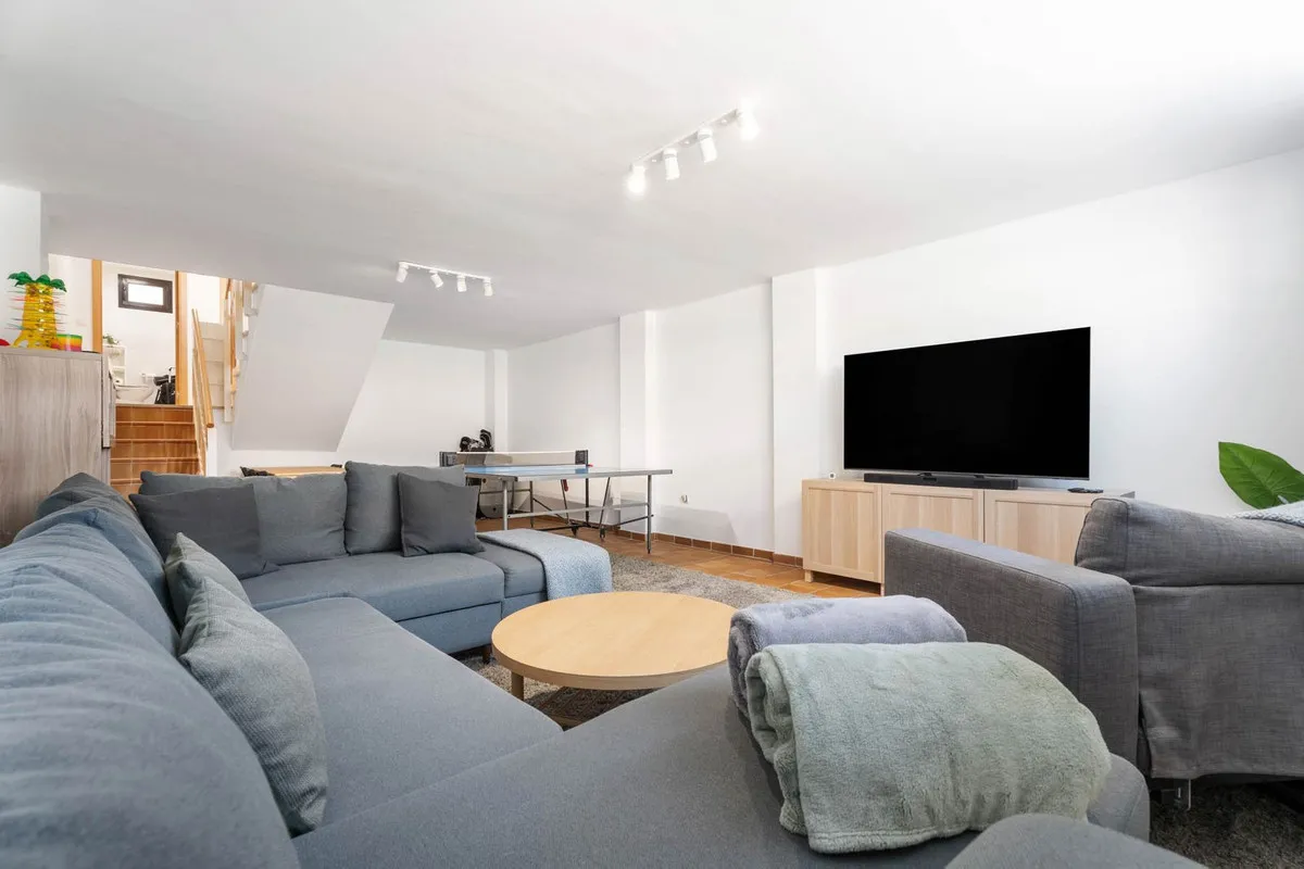 5b48dedf-6f70-4088-bf1f-93a8cffd65b0