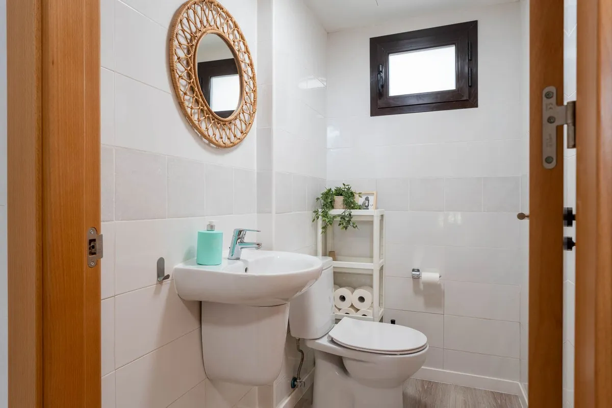 db71686c-e3e4-4689-ac32-c08e283c8f94