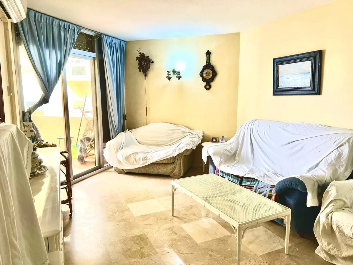 faefd4f5-e039-43c4-952e-dbc1819f9eec