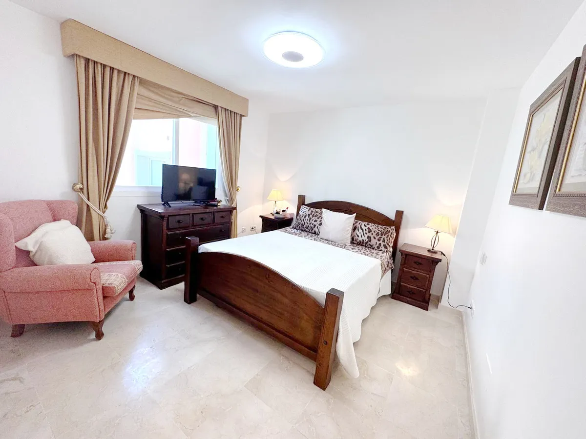 b302f54f-903f-4764-a92b-97277f96705a