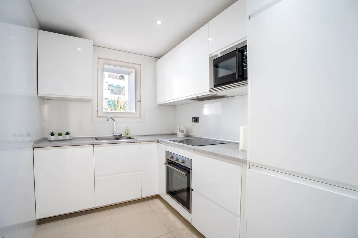 72f7d20e-ad6b-4407-9116-10a63b11542d