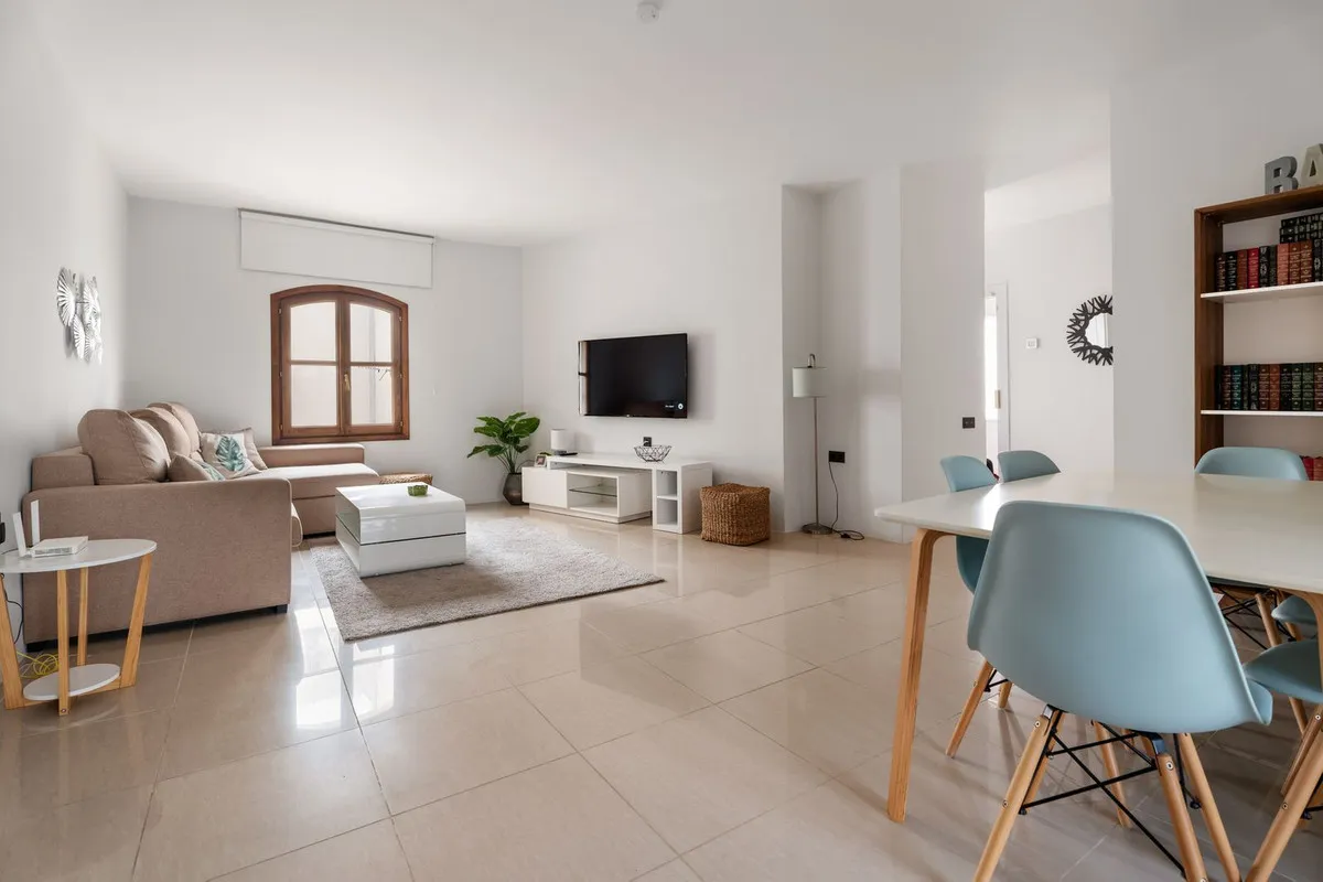 ea885d8d-6f57-4543-88af-c1b7400c176f