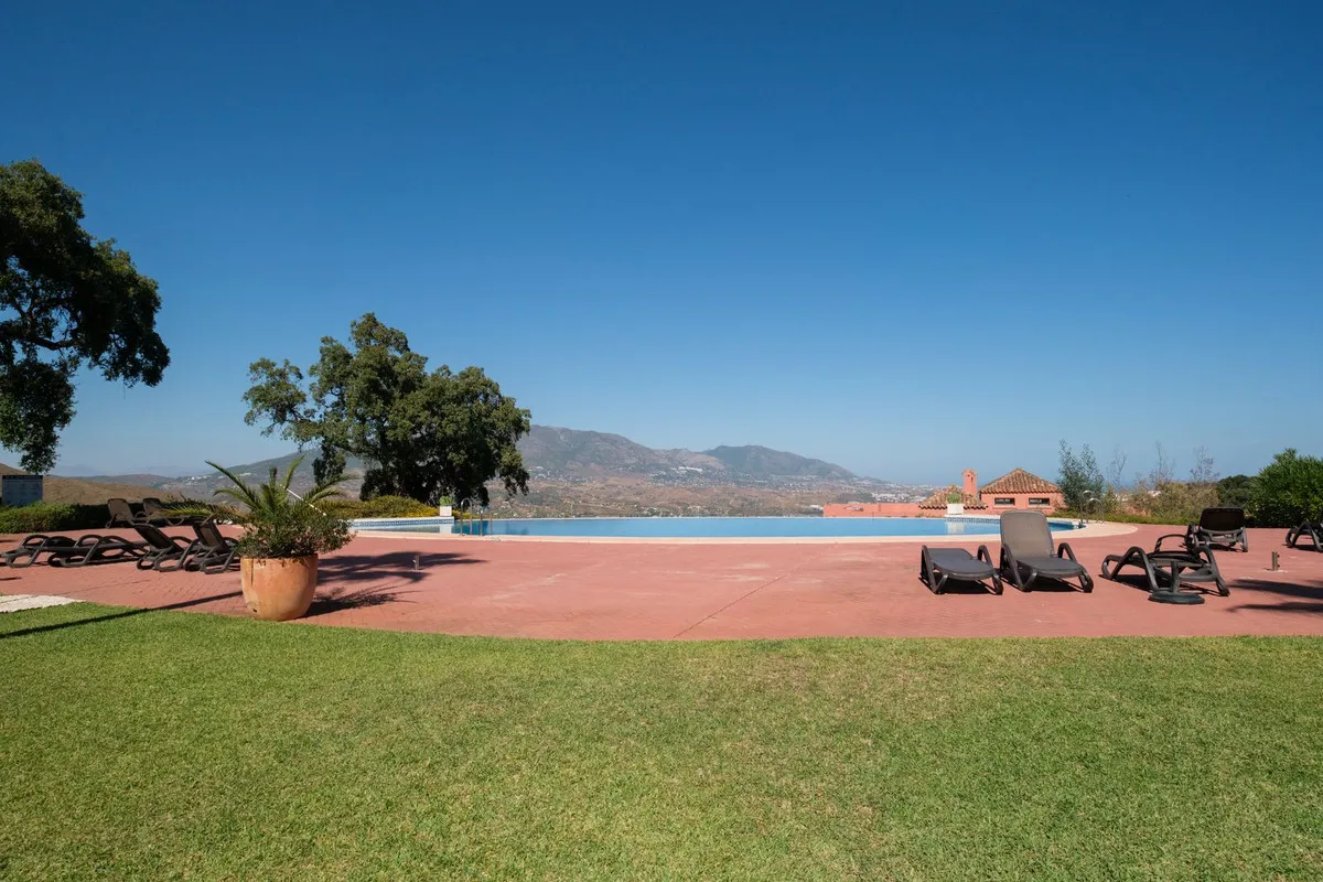 3505ba94-0716-429b-bc8d-5769ca45b284