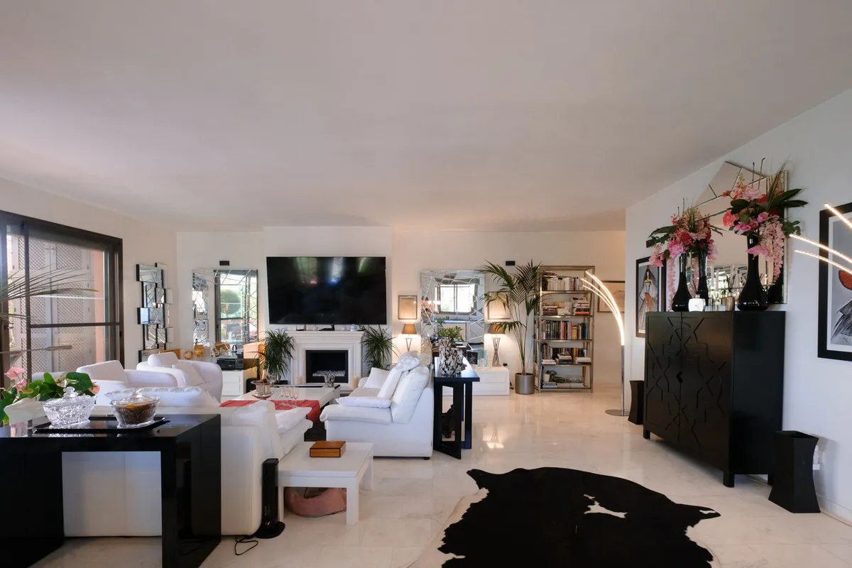 499368a9-0127-47f3-959f-5f3bd1c32411