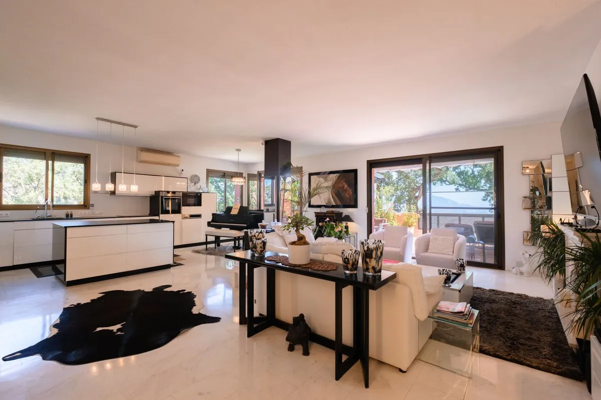 6a10aabb-bcfc-4279-98f9-20ca0349ccef