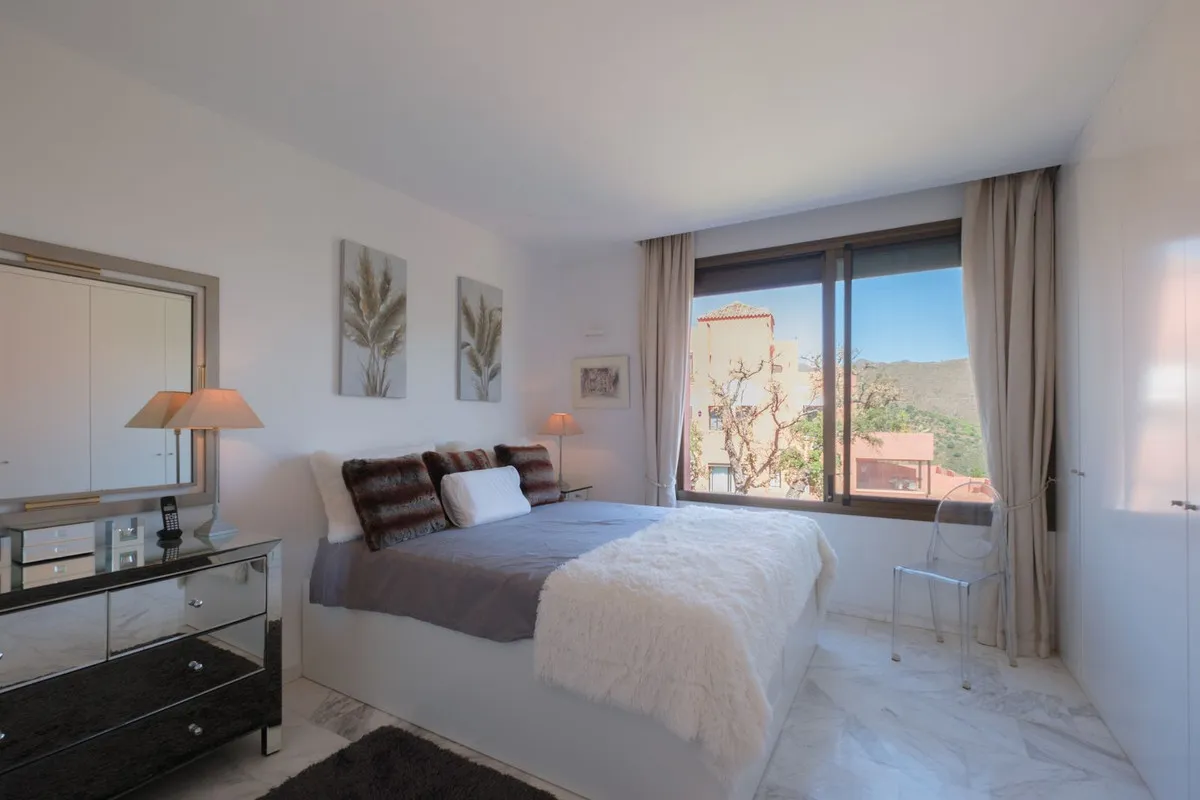 e3b7f079-2555-4824-a85c-08be5fe1718f