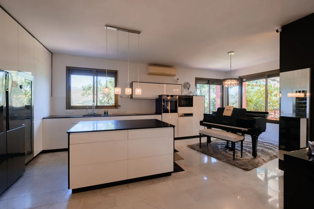 ea66d497-eaf6-493c-91b3-dfdba41a28af