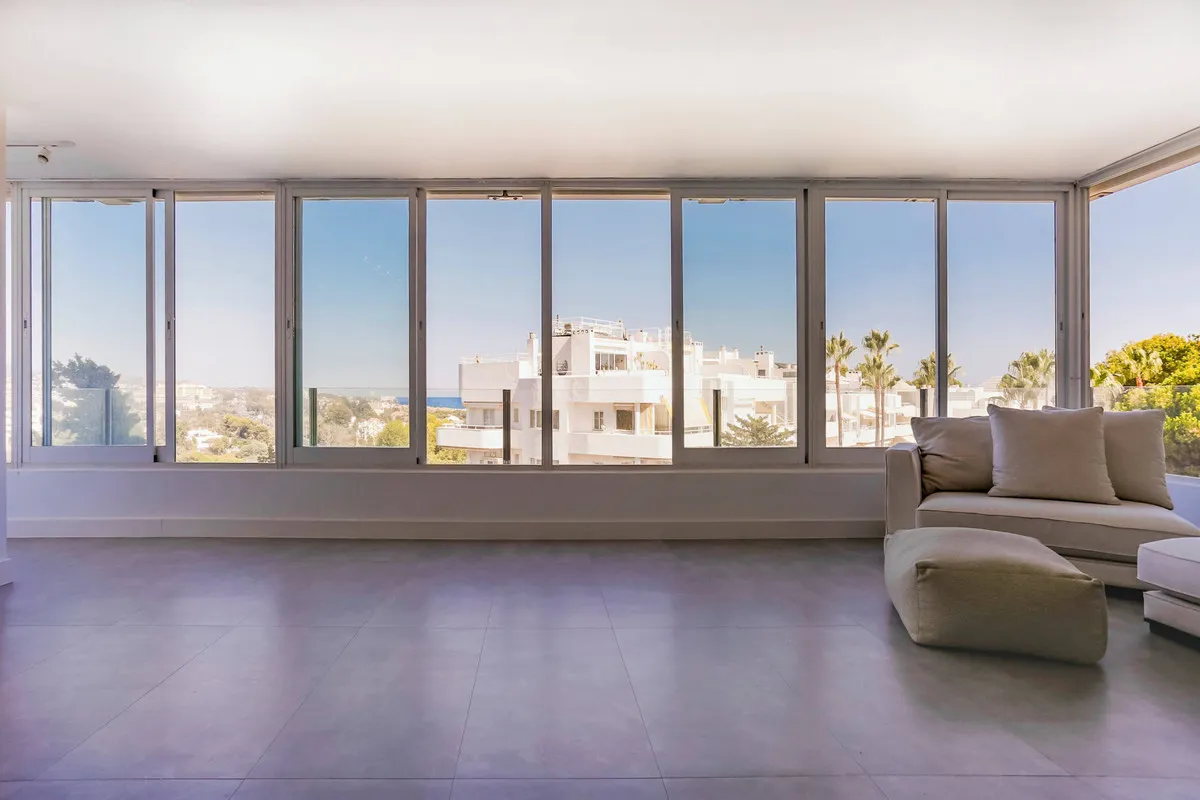 6c43f36e-913f-40d2-b544-8c9d4e3dc50a