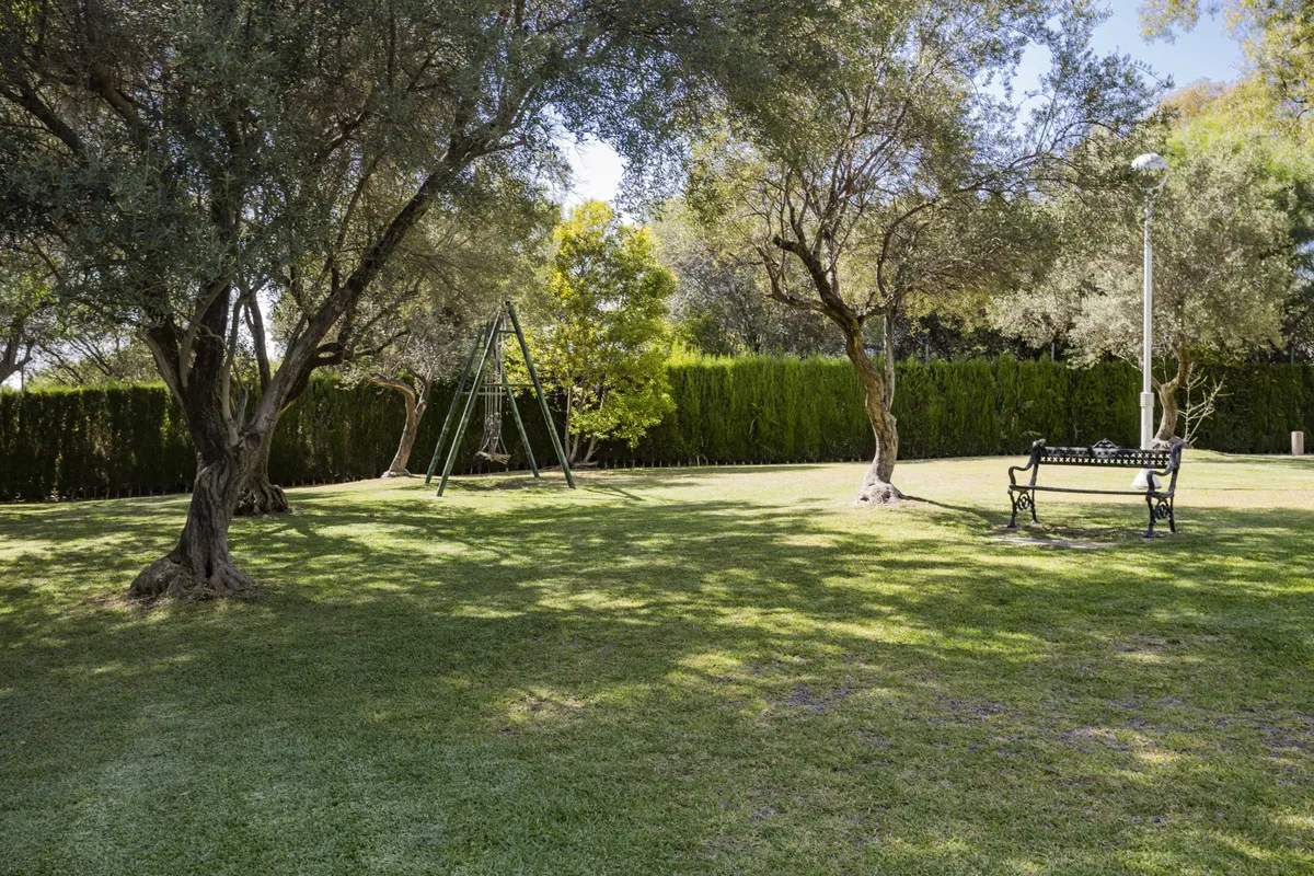 a8f5ebc7-7cd2-4d32-ae6a-4fed858e807a