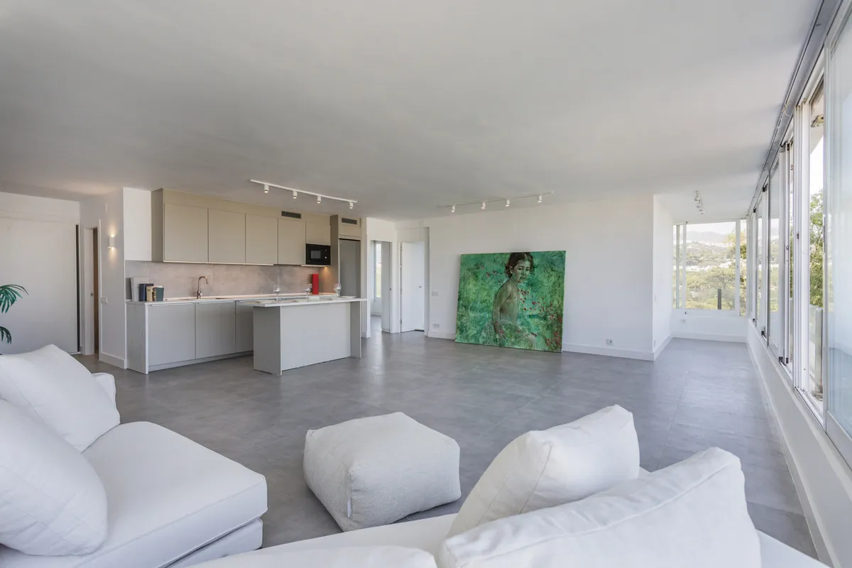 c05aca63-208d-4fb9-bb5e-175e2c5d6df7