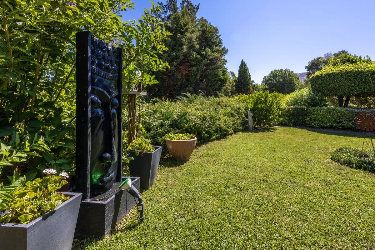 2c4349a4-2add-47f3-87c6-ba36e6129733